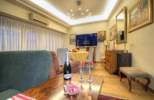 Quartiere XIII Aurelio Apartment | Vaticano Suite - GARAGE NETFLIX WIFI