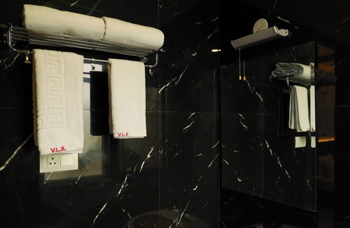 Devanahalli Hotel | Veerdency Luxury Resort