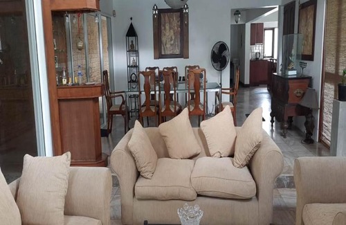 Sri Jayawardenepura Kotte Bed & Breakfast | Veherakanda Villa