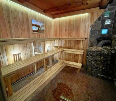 Igums Villa | Veinbergu guest house by lake n sauna 'Vidusķēķi'