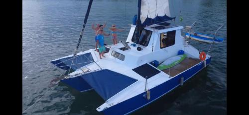 Ossos Boat Rental | Veleiro Catamarã