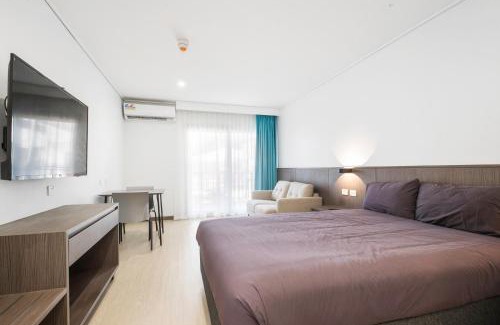 Karratha Industrial Estate Hotel | Velocity Motel & Bistro-WA