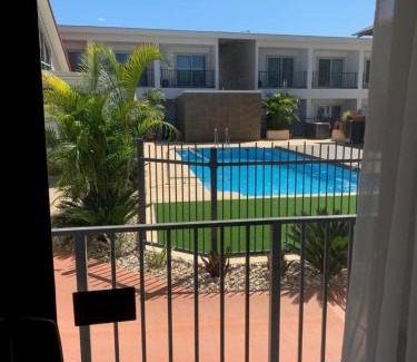 Karratha Industrial Estate Hotel | Velocity Motel & Bistro-WA
