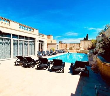San Pawl tat-Targa Villa | Velver Mansion, Malta - Luxury Villa with Pool