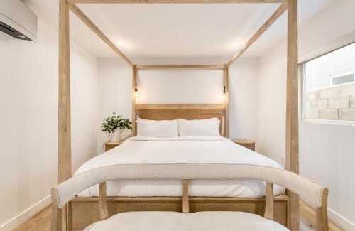 Santa Ana Heights House | Velvet Sand II by AvantStay Steps to Newport Beach