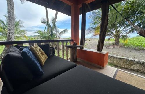 Las Escobas del Venado Apartment | Venao Beachfront Cabana