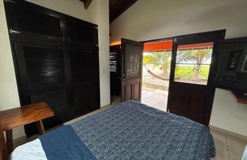 Las Escobas del Venado Apartment | Venao Beachfront Cabana