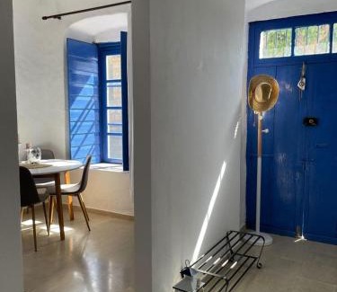 Kardamyli Apartment | Veneto's Garden