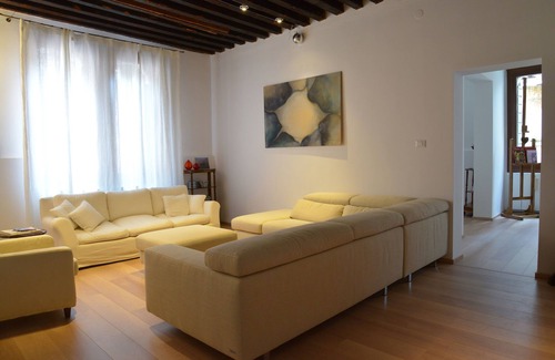Santa Croce Apartment | Venice Central Cozy Appartment, Free WiFi, smart TV, Air Condition