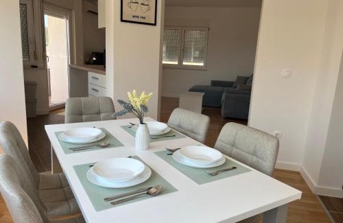 Brinje Apartment | Ventana Pool Apartments - Stara Novalja