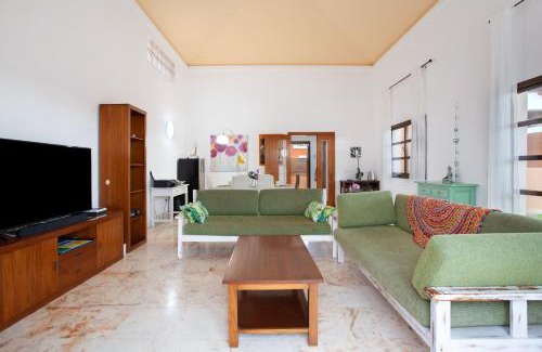 Geafond Villa | Venus House