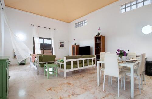 Geafond Villa | Venus House