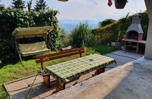 Senturska Gora Villa | Veronica's place in the mountains