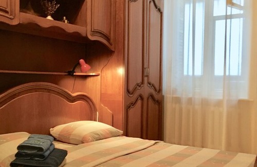 Besarabka Apartment | Very central homy place for the reasonable price)