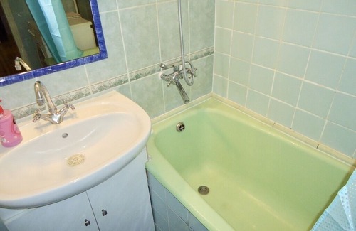 Besarabka Apartment | Very central homy place for the reasonable price)