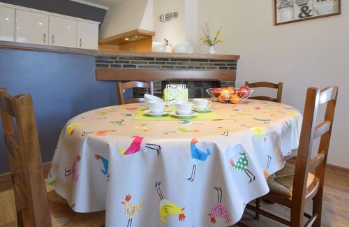 Corbion Cottage | Very Nice Holiday Home Located on a Large Secured Park