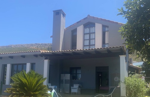 Cansalades House | Very nice villa with large garden and private pool