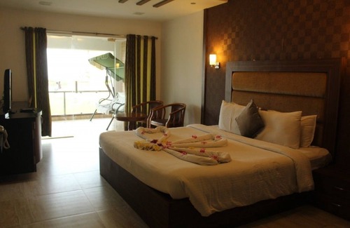 Injambakkam Hotel | VGP Golden Beach Resort