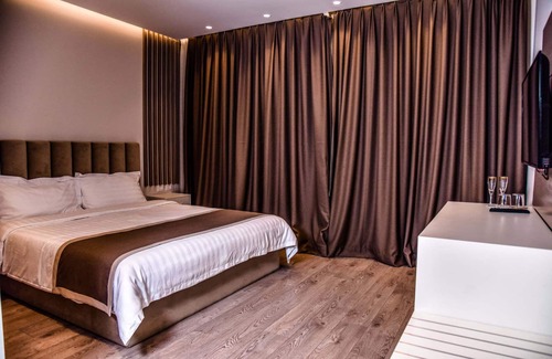 Tirana Hotel | VH Broadway Tirana Hotel