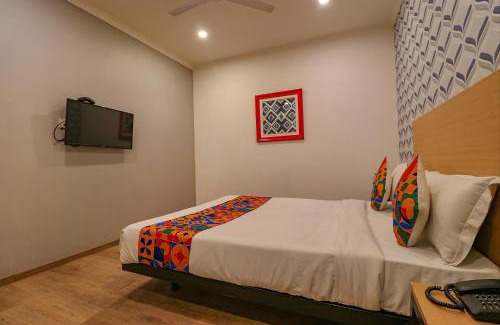 Chhatarpur Hotel | Via Chattarpur Enclave - Opposite Tivoli Garden