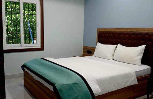 Paltan Bazaar Hotel | VIAN INN