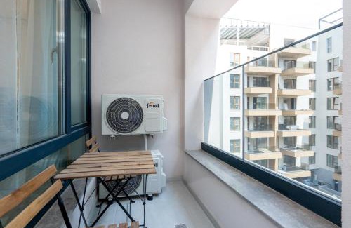 Pipera Apartment | ViaPipera Apartments - Modern Stay on Pipera Blvd