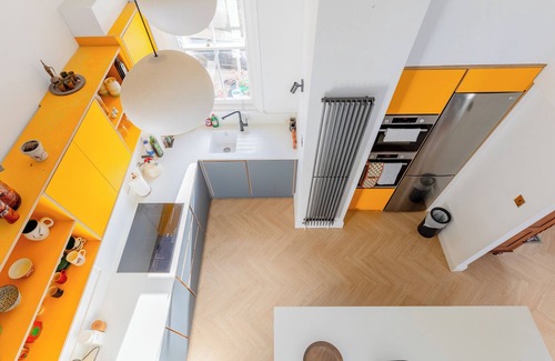 Coldharbour Apartment | Vibrant 2BD Flat, 8 Min Walk to Brixton Station