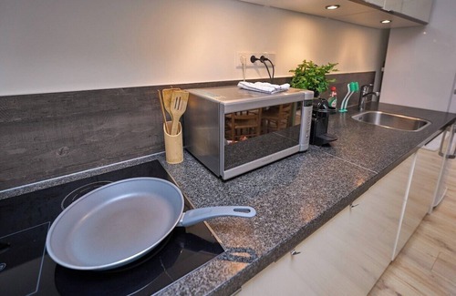 Stratum Apartment | Vibrant Eindhoven Retreat in Stratum