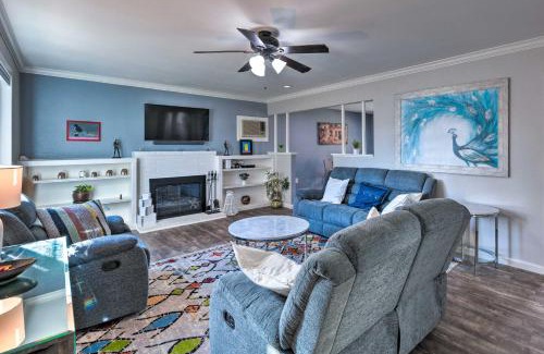 Southwestern Sacramento House | Vibrant Sacramento Home with Yard and Patio!