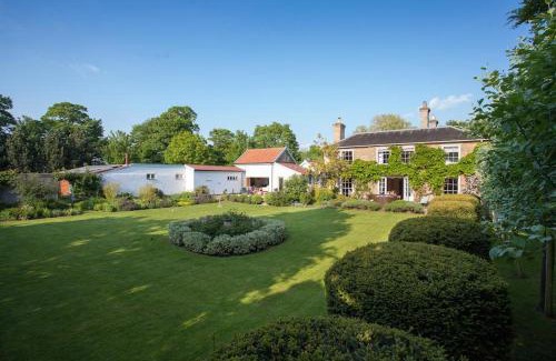Great Hockham House | Vicarage House & Pool House