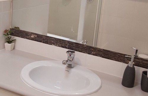 Victor Harbor Cottage | Victor Central Cottage