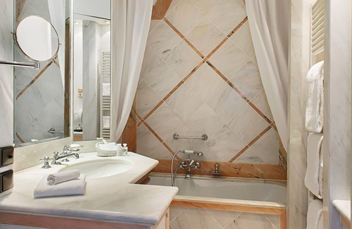 Nennig Hotel | Victor's Residenz - Hotel Schloss Berg