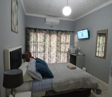 Beaufort West House | Victoria Oaks Beaufort West Guesthouse