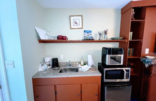 Wolfville Bed & Breakfast | Victorian Room - Patio, Patio, Downtown