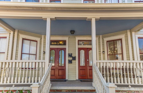 Dixon Park House | Victorian Townhouse in Savannah!