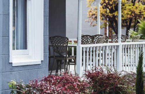 Loxton House | Vier Seisoene Gastehuis
