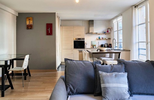 Old Lille Apartment | Vieux-Lille : equipped apartment with parking