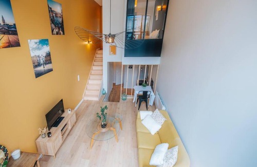 Old Lille Apartment | Vieux Lille Village Cottage