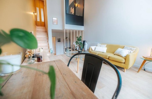 Old Lille Apartment | Vieux Lille Village Cottage