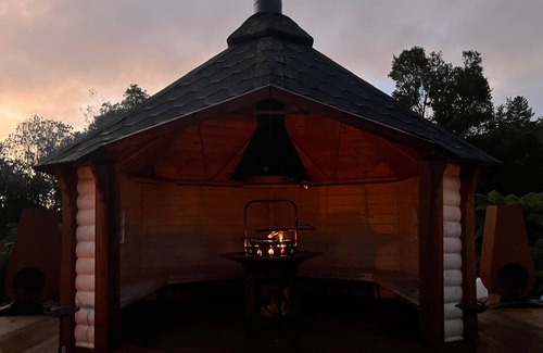 Kaiata Cabin | Viking Hut Balder Set Amid Rainforest w/Hot tub