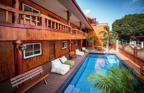 Central Pattaya Resort | Viking Resorts
