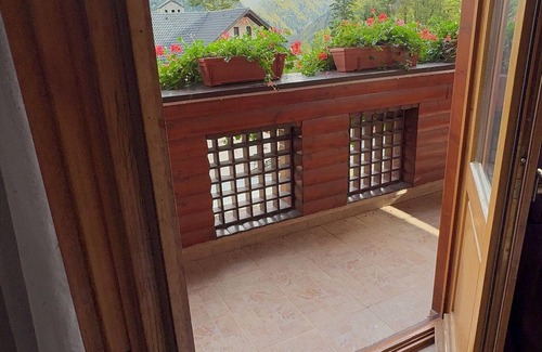 Sinaia Villa | Vila Alisio Sinaia - Beautiful Villa with sauna, fireplace, gym, grill place.