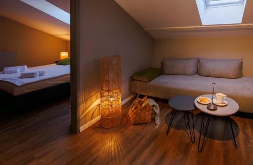 Crni Kal Hotel | Vila ROBIDA & SPA