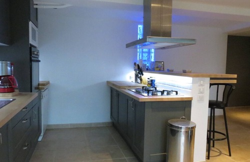 Saint-Genis House | Villa Franbikini: 4 air-conditioned bedrooms, sleeps 9, salt pool, calm, sun