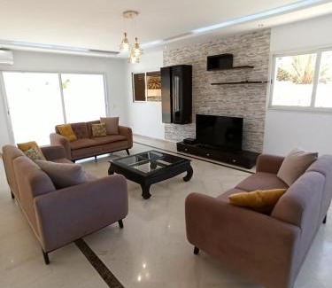 Midoun Villa | VILL LA REINE JERBA avec piscine