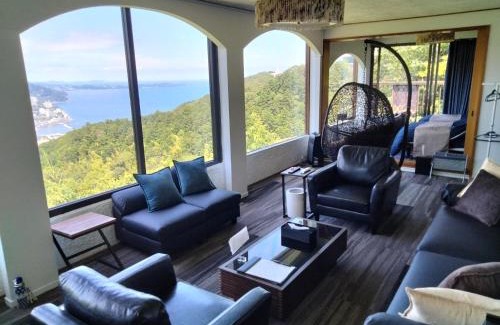 Atami House | Villa 熱海 SUI