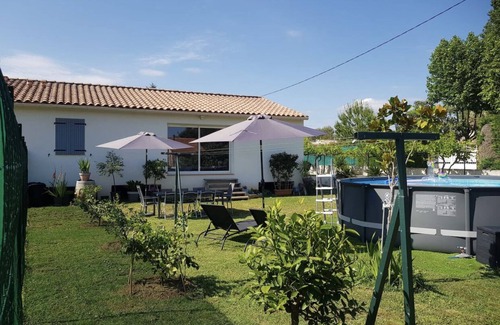 Sollies-Ville House | Villa 100m2 with swimming pool Sollies ville 15 minutes from the beach