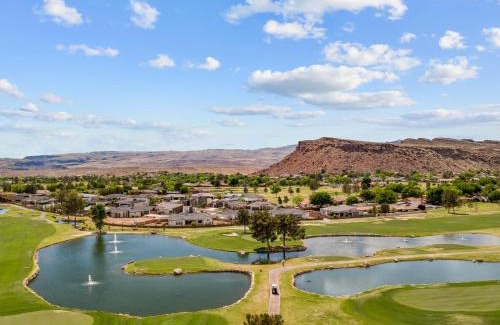 Bloomington House | Villa #15 at Bloomington Country Club Dog-Friendly townhouse