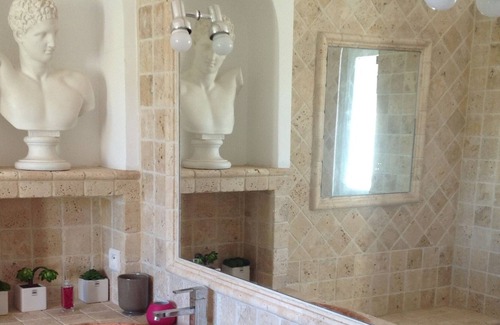 La Farlede Villa | VILLA 160M2 CLIMATISEE OF FULL FEET - POOL LAND 2500M2 TO 8KM OF THE SEA