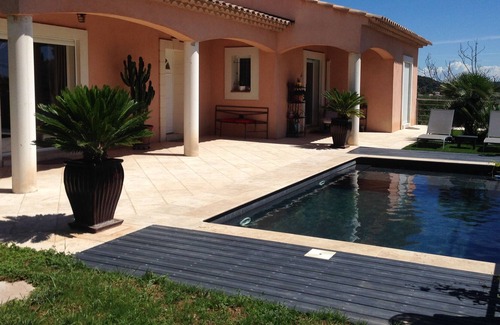 La Farlede Villa | VILLA 160M2 CLIMATISEE OF FULL FEET - POOL LAND 2500M2 TO 8KM OF THE SEA